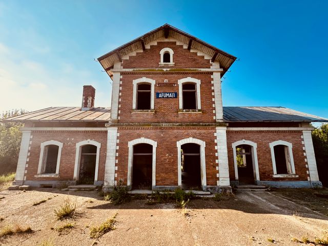 Leerstehender Bahnhof Afumati