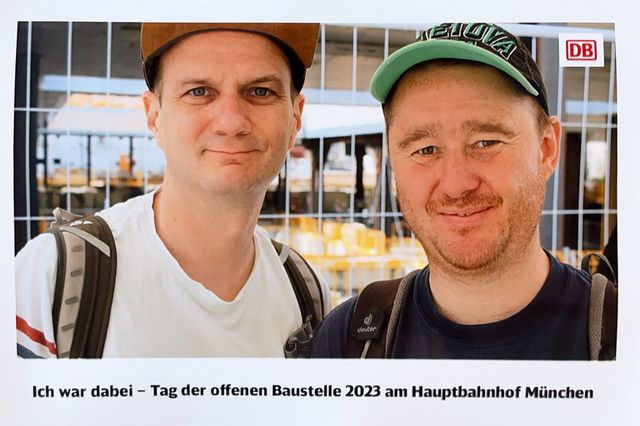 Flo + Flo beim Tag der offenen Baustelle am Münchner Hauptbahnhof