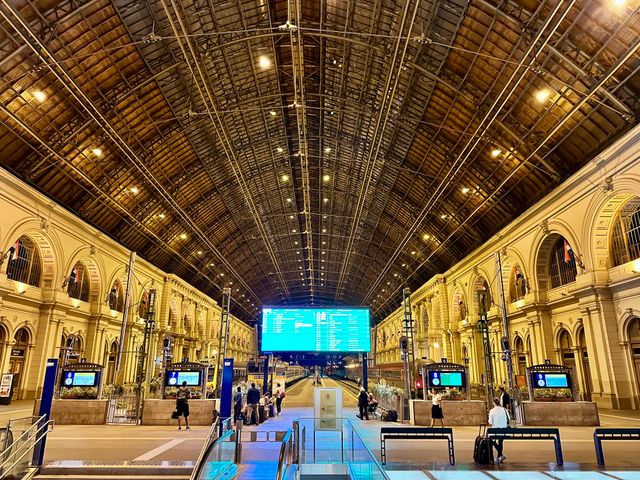 Gleishalle Budapest Keleti Palyaudvar