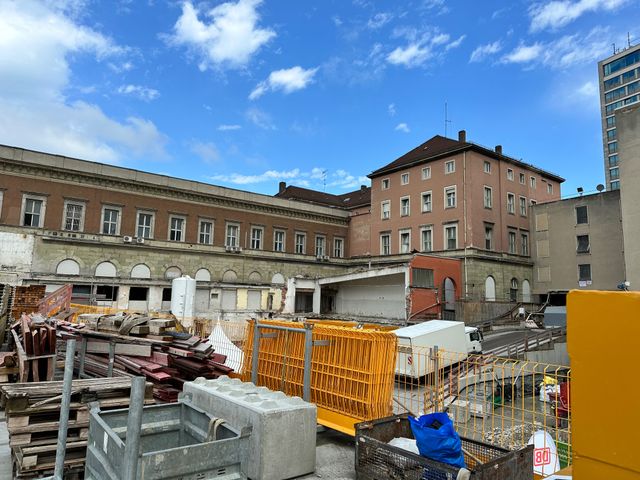 Baufeld München Hauptbahnhof beim Tag der offenen Baustelle