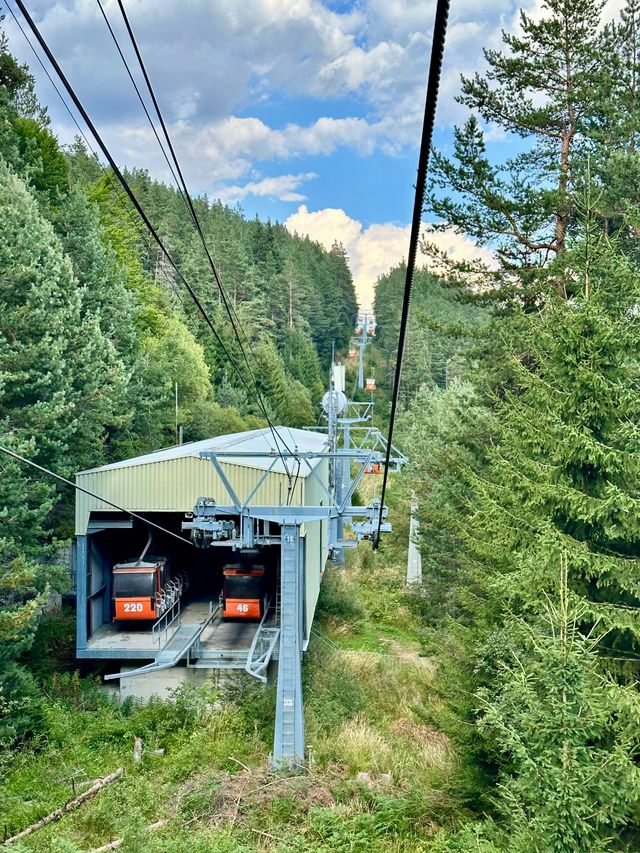 Vitosha-Gondel: einseitige Mittelstation